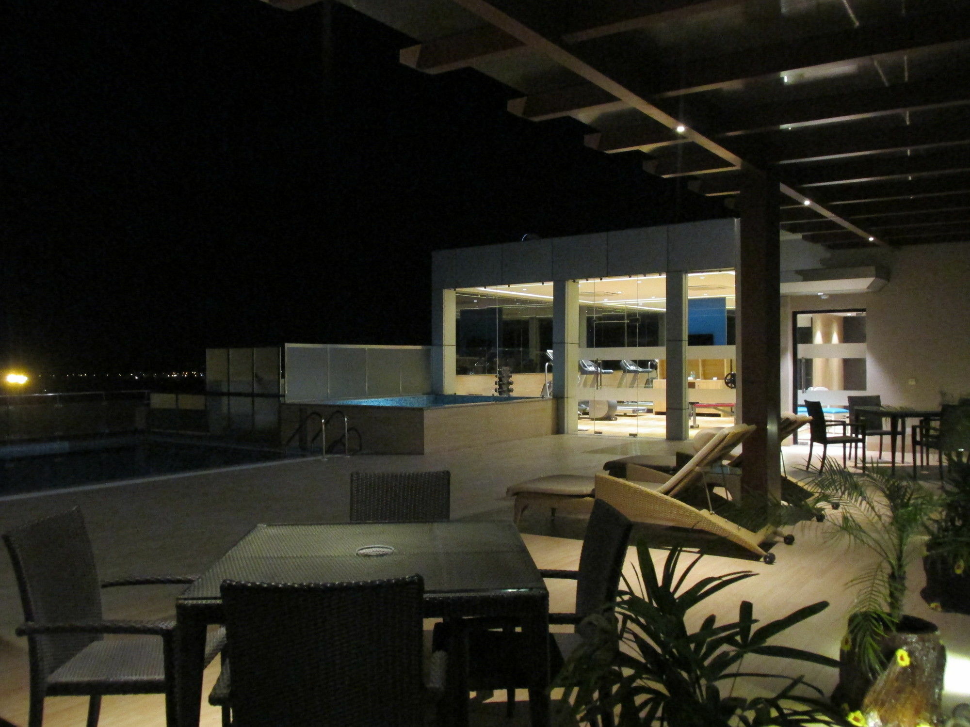 Park Inn By Radisson Gurgaon Bilaspur Manesar Bagian luar foto